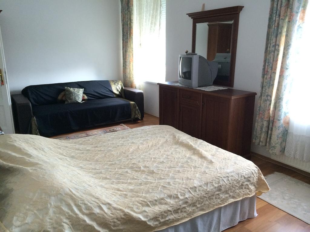 Villa Rubin Panzio Hajdúszoboszló Zimmer foto